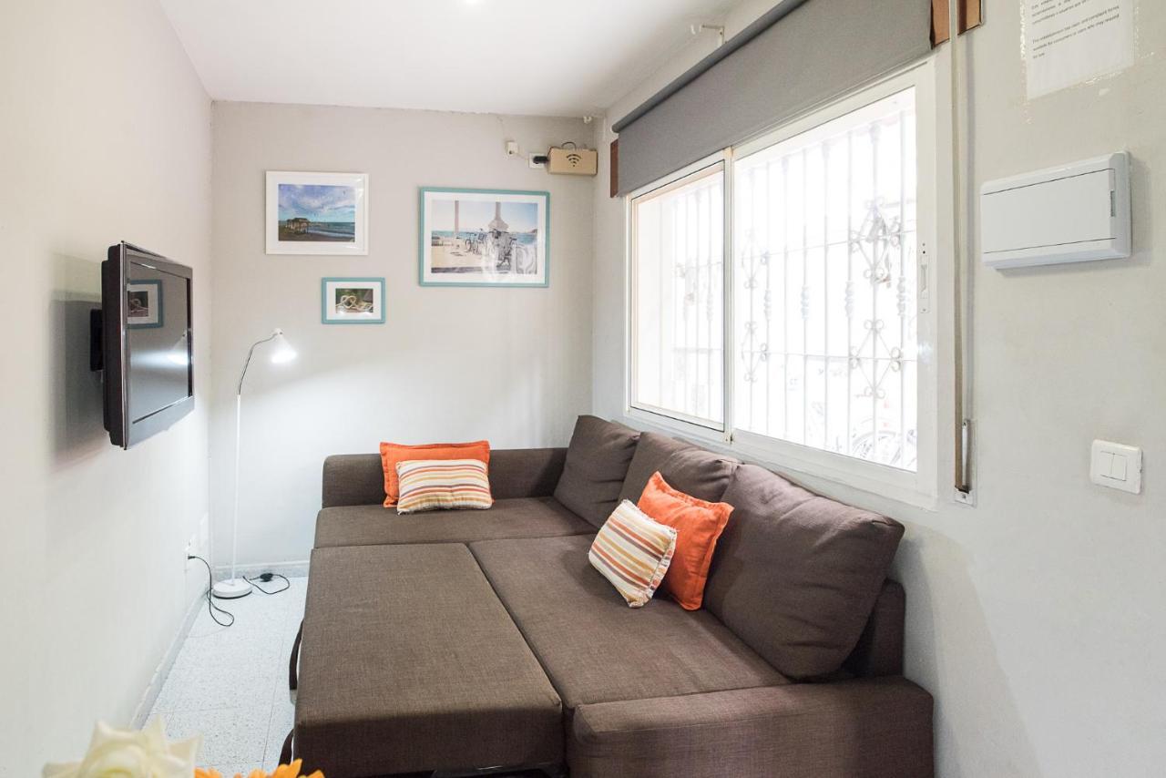 Malagaonbeach 1 - Two Bedrooms - Up To 3 People - 10 Meters Beach Exterior photo
