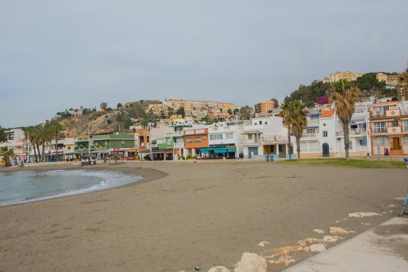 Malagaonbeach 1 - Two Bedrooms - Up To 3 People - 10 Meters Beach Room photo