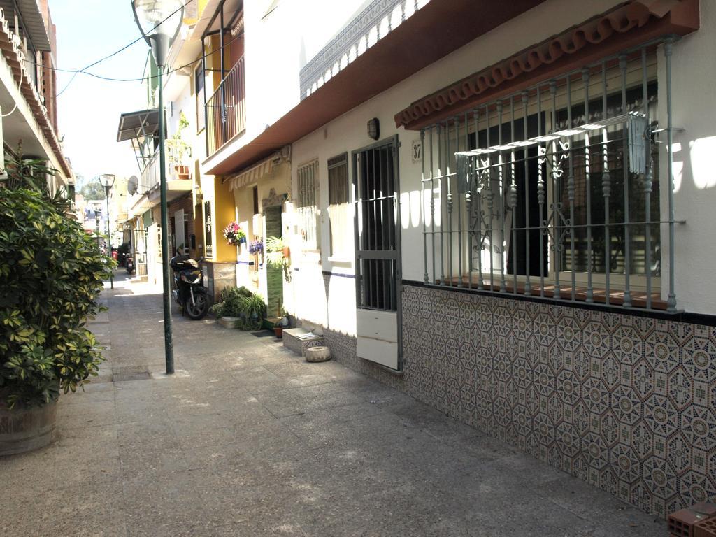 Malagaonbeach 1 - Two Bedrooms - Up To 3 People - 10 Meters Beach Room photo